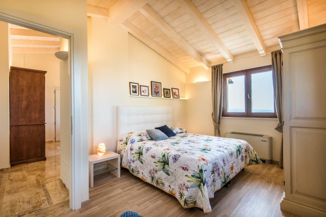 Casa Vacanze Squarcialupi Castellina in Chianti Eksteriør billede