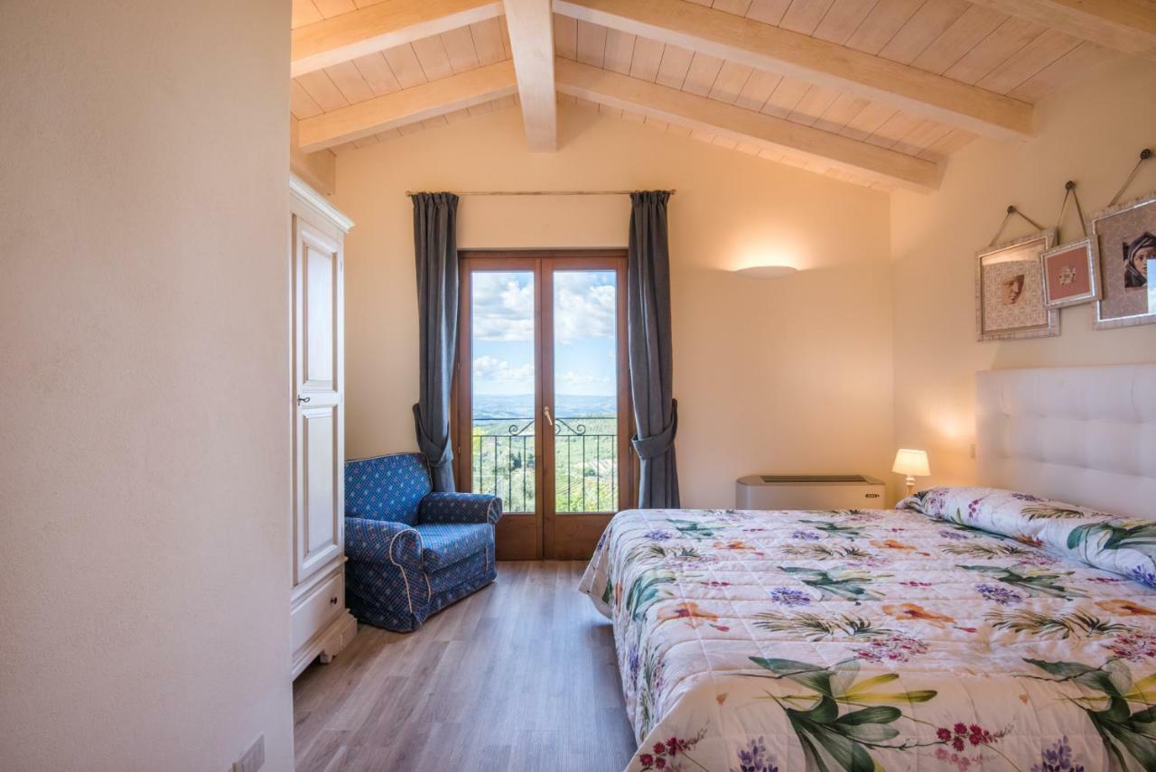 Casa Vacanze Squarcialupi Castellina in Chianti Eksteriør billede